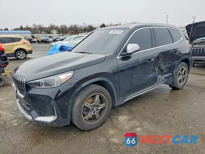2024 BMW X1 XDRIVE28I WBX73EF05R5Y49487 - główne zdjęcie licytacji z USA - miniatura