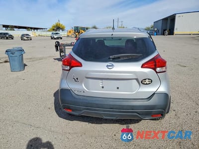 Zdjęcie 6 z 12 samochodu: 2019 NISSAN KICKS S VIN:3N1CP5CU8KL514627 - miniatura