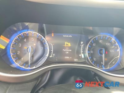 Zdjęcie 9 z 13 samochodu: 2024 CHRYSLER PACIFICA TOURING L VIN:2C4RC1BG2RR147048 - miniatura