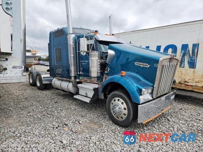 Czwarte zdjęcie samochodu z boku: 2004 KENWORTH CONSTRUCTION W900 VIN:1XKWDB9X94J063743 - miniatura