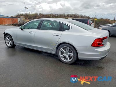 Drugie zdjęcie samochodu z przodu: 2018 VOLVO S90 T5 MOMENTUM VIN:LVY982AK0JP035991 - miniatura