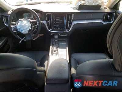 Zdjęcie 8 z 12 samochodu: 2020 VOLVO S60 T5 MOMENTUM VIN:7JR102FK9LG063538 - miniatura