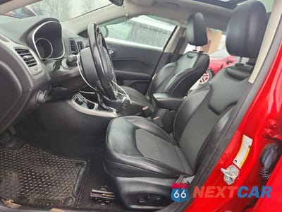 Zdjęcie 7 z 12 samochodu: 2018 JEEP COMPASS LATITUDE VIN:3C4NJDBB3JT458256 - miniatura