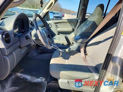 Zdjęcie 7 z 13 samochodu: 2005 JEEP LIBERTY RENEGADE VIN:1J4GL38K65W683950 - miniatura