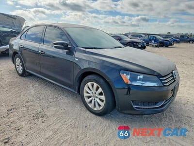 Czwarte zdjęcie samochodu z boku: 2014 VOLKSWAGEN PASSAT S VIN:1VWAS7A32EC091436 - miniatura