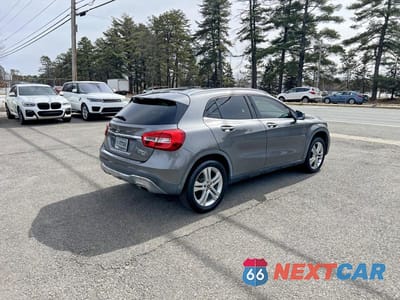 Czwarte zdjęcie samochodu z boku: 2018 MERCEDES-BENZ GLA 250 VIN:WDCTG4EB0JJ442812 - miniatura