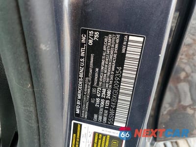 Zdjęcie 13 z 13 samochodu: 2016 MERCEDES-BENZ C 300 4MATIC VIN:55SWF4KBXGU099354 - miniatura