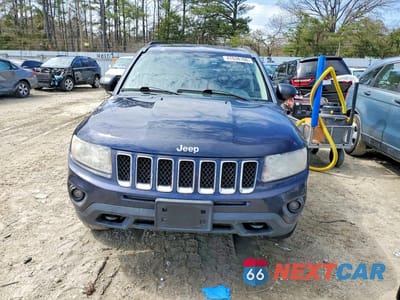 Piąte zdjęcie samochodu w środku: 2011 JEEP COMPASS SPORT VIN:1J4NF1FB8BD163844 - miniatura