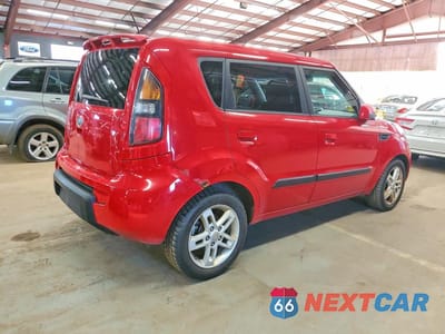 Trzecie zdjęcie samochodu z tyłu: 2010 KIA SOUL + VIN:KNDJT2A23A7168540 - miniatura