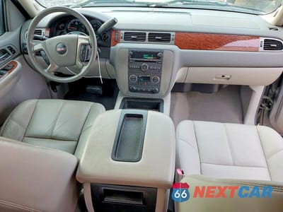 Zdjęcie 8 z 11 samochodu: 2008 GMC SIERRA C1500 VIN:2GTEC19J981209543 - miniatura