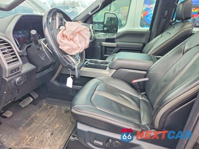 Zdjęcie 7 z 13 samochodu: 2021 FORD F450 SUPER DUTY VIN:1FT8W4DT5MED69958 - miniatura