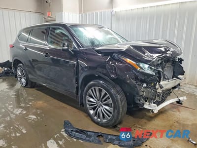 Czwarte zdjęcie samochodu z boku: 2021 TOYOTA HIGHLANDER PLATINUM VIN:5TDFZRBH7MS111185 - miniatura