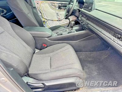 Piąte zdjęcie samochodu w środku: 2023 HONDA ACCORD LX VIN:1HGCY1F22PA002987 - miniatura