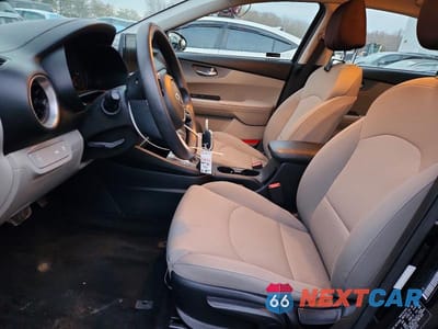 Zdjęcie 7 z 11 samochodu: 2019 KIA FORTE LXS VIN:3KPF24AD5KE102725 - miniatura