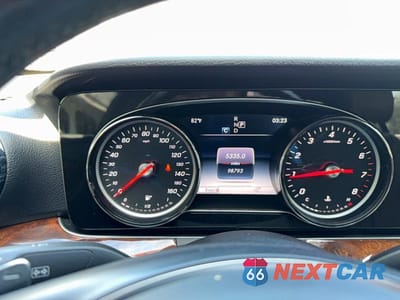 Zdjęcie 8 z 14 samochodu: 2017 MERCEDES-BENZ E 300 4MAT 4MATIC VIN:WDDZF4KB0HA109503 - miniatura