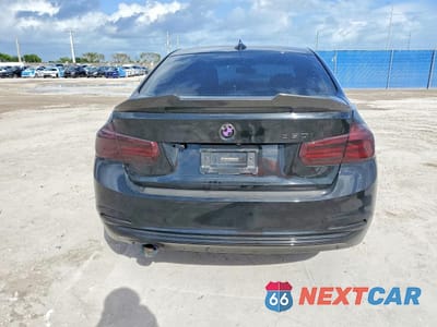 Zdjęcie 6 z 13 samochodu: 2018 BMW 330 I VIN:WBA8B9G52JNV00035 - miniatura