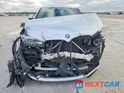 Piąte zdjęcie samochodu w środku: 2021 BMW X4 XDRIVE30I VIN:5UX2V1C07M9H70100 - miniatura