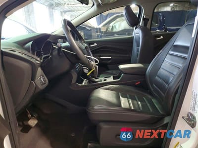 Zdjęcie 7 z 14 samochodu: 2019 FORD ESCAPE SEL VIN:1FMCU9HD8KUC27005 - miniatura
