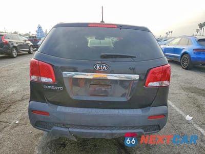 Zdjęcie 6 z 12 samochodu: 2013 KIA SORENTO LX VIN:5XYKTCA61DG336387 - miniatura