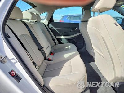 Zdjęcie 10 z 13 samochodu: 2023 HYUNDAI SONATA SEL VIN:KMHL64JAXPA286160 - miniatura