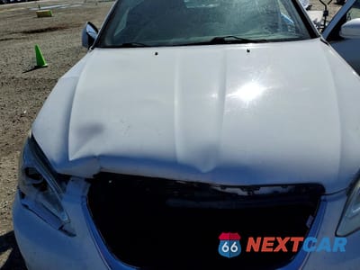 Zdjęcie 11 z 12 samochodu: 2013 CHRYSLER 200 LX VIN:1C3CCBAB2DN691948 - miniatura