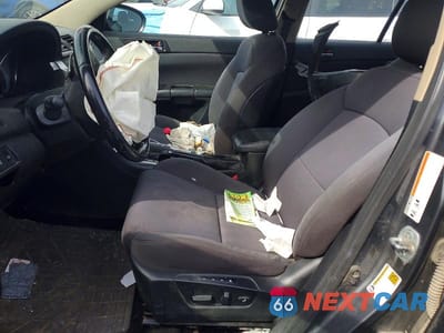 Zdjęcie 7 z 12 samochodu: 2010 SUZUKI KIZASHI GTS VIN:JS2RF9A5XA6100454 - miniatura