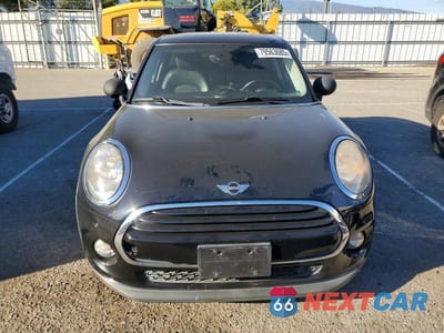 Piąte zdjęcie samochodu w środku: 2016 MINI COOPER VIN:WMWXU1C54G2D08691 - miniatura