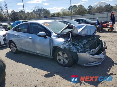 Czwarte zdjęcie samochodu z boku: 2017 CHEVROLET CRUZE LS VIN:1G1BC5SM1H7206291 - miniatura