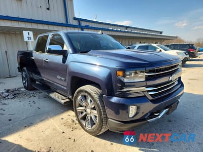 Czwarte zdjęcie samochodu z boku: 2018 CHEVROLET SILVERADO K1500 LTZ VIN:3GCUKSEJ8JG299128 - miniatura