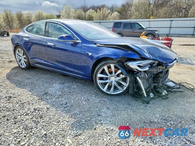 Czwarte zdjęcie samochodu z boku: 2018 TESLA MODEL S VIN:5YJSA1E23JF250552 - miniatura