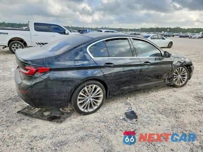 Trzecie zdjęcie samochodu z tyłu: 2022 BMW 530 I VIN:WBA53BH08NWX78870 - miniatura