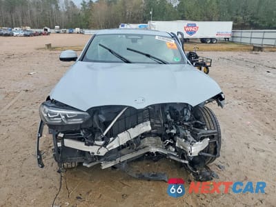 Piąte zdjęcie samochodu w środku: 2024 BMW X4 VIN:5UX33DT00R9U45028 - miniatura