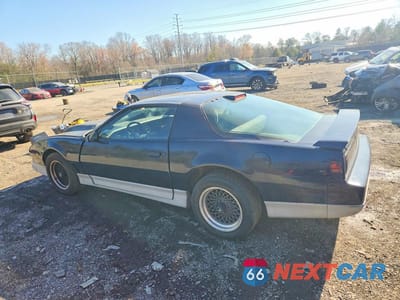 Drugie zdjęcie samochodu z przodu: 1986 PONTIAC FIREBIRD TRANS AM VIN:1G2FW87H5GN213059 - miniatura