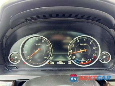 Zdjęcie 9 z 13 samochodu: 2014 BMW 750 XI VIN:WBAYB6C5XED224476 - miniatura