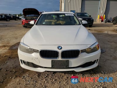 Piąte zdjęcie samochodu w środku: 2013 BMW 328 XI VIN:WBA3B3C57DF540803 - miniatura