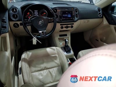 Zdjęcie 8 z 13 samochodu: 2017 VOLKSWAGEN TIGUAN SEL VIN:WVGWV7AXXHW505659 - miniatura