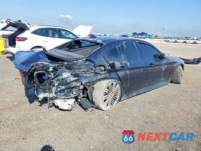 Trzecie zdjęcie samochodu z tyłu: 2019 BMW M550XI VIN:WBAJB9C50KB464629 - miniatura