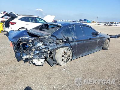 Trzecie zdjęcie samochodu z tyłu: 2019 BMW M550XI VIN:WBAJB9C50KB464629 - miniatura
