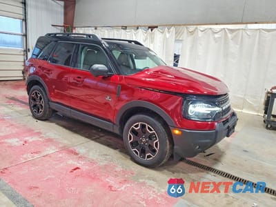 Czwarte zdjęcie samochodu z boku: 2025 FORD BRONCO SPORT OUTER BANKS VIN:3FMCR9CN0SRE27479 - miniatura