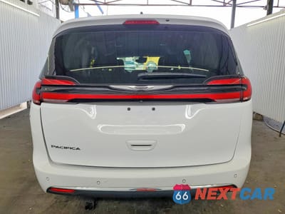 Zdjęcie 6 z 13 samochodu: 2024 CHRYSLER PACIFICA TOURING L VIN:2C4RC1BG1RR125218 - miniatura