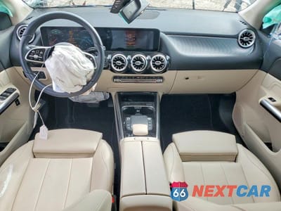 Zdjęcie 8 z 13 samochodu: 2021 MERCEDES-BENZ GLA 250 4MATIC VIN:W1N4N4HB1MJ208090 - miniatura