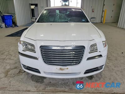 Piąte zdjęcie samochodu w środku: 2012 CHRYSLER 300 LIMITED VIN:2C3CCACG1CH123796 - miniatura
