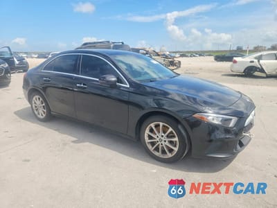 Czwarte zdjęcie samochodu z boku: 2020 MERCEDES-BENZ A 220 VIN:WDD3G4EB3LW038677 - miniatura