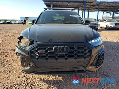Piąte zdjęcie samochodu w środku: 2022 AUDI SQ5 PRESTIGE VIN:WA1C4AFY0N2028844 - miniatura