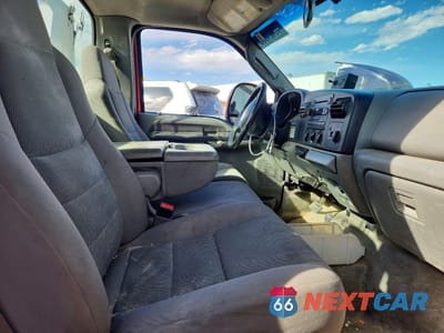 Zdjęcie 11 z 14 samochodu: 2006 FORD F550 SUPER DUTY VIN:1FDAF57P06EA79048 - miniatura