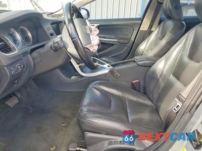 Zdjęcie 7 z 12 samochodu: 2013 VOLVO S60 T5 VIN:YV1612FS4D2230589 - miniatura