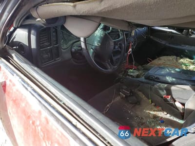 Zdjęcie 8 z 11 samochodu: 2002 CHEVROLET SILVERADO K2500 HEAVY DUTY VIN:1GCHK23G12F102747 - miniatura