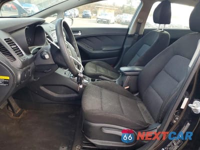 Zdjęcie 7 z 11 samochodu: 2017 KIA FORTE VIN:KNAFK5A85H5698008 - miniatura