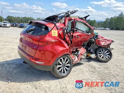 Trzecie zdjęcie samochodu z tyłu: 2019 KIA SPORTAGE EX VIN:KNDPN3AC0K7576613 - miniatura