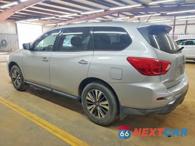 Drugie zdjęcie samochodu z przodu: 2017 NISSAN PATHFINDER S VIN:5N1DR2MM0HC629456 - miniatura